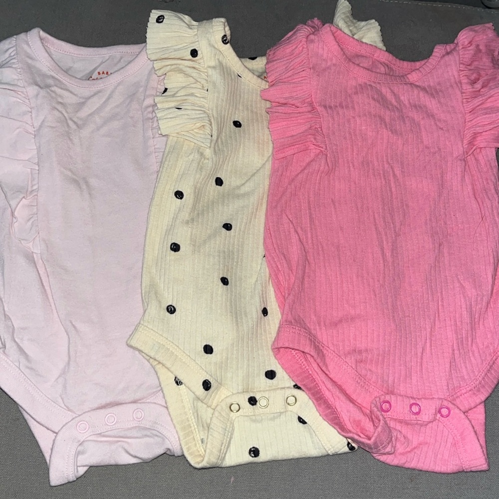 Cat & Jack 0-3 Month Sleeveless Ruffle Onesie Bundle